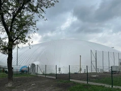 Balon nadmuchany. Imponuje, ale sąsiedzi na razie czują się zrobieni w… balona