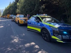 Kapeć na kole i 650 zł za lawetę. Koszt eksportowania parkingowej patologii w górach