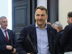 Szpila przed uroczystościami. Sikorski kąśliwie do Nawrockiego