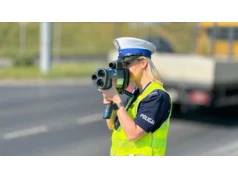 Świąteczny weekend na drogach i nad wodą. Policja zapowiada kontrole