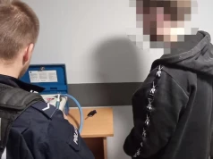 Warszawa: 31-letni obywatel Ukrainy zasnął za kierownicą. Miał ponad 2 promile