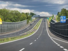 Hałas z trasy szybkiego ruchu dobija mieszkańców. Postawią ekrany akustyczne?