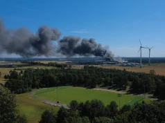 W Potęgowie płonie składowisko odpadów. Trwa akcja strażaków