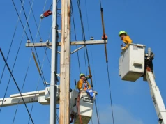 Trwa usuwanie awarii sieci energetycznej spowodowanych ostatnimi burzami w Illinois