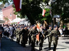Defilada wojskowa, piknik militarny i wielki telebim. Wyjątkowe obchody Święta Wojska Polskiego w Radomiu