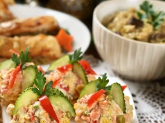 Nie podaję już sałatki w misce. Wersja w tartaletkach zachwyca gości na grillu