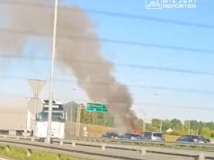 Pożar autokaru na trasie S2. W akcji straż pożarna