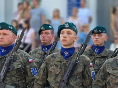 Święto Wojska Polskiego w Siedlcach. Żołnierze, pamięć i mieszkańcy na Skwerze Niepodległości (zdjęcia)