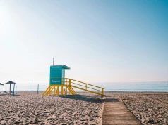 Ucieknij na słoneczne wybrzeże Costa del Sol ☀️ Wycieczka do Hiszpanii za 749 PLN 🇪🇸 Loty i noclegi w cenie 🌊