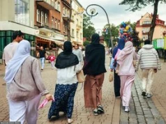 "Z autobusem Arabów zdradziła go". Dziś historia z piosenki "Jolka, Jolka" już się nie powtórzy