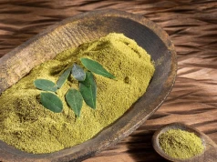 Wygląda jak matcha, ale smakuje dużo lepiej. Wykorzystaj ten super food