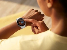 Ciągłe EKG w smartwatchu bez trzymania palca na kopercie? Samsung bada nowe modele AI