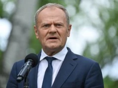 "Jesteśmy razem w trudnej chwili". Tusk wysyła na Węgry samolot
