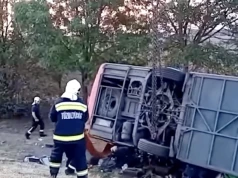 Tragiczny wypadek autokaru z pielgrzymami. Przewoźnik przerwał milczenie! „Nie wiemy, co się stało”