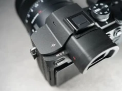 Aparat uniwersalny? Test Sony RX10 V. Co dostaniemy za 10 tys. zł?