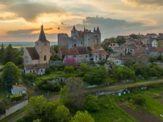 Średniowieczna "perła" ma zaledwie 76 mieszkańców. Co roku odwiedza ją 100 tys. turystów