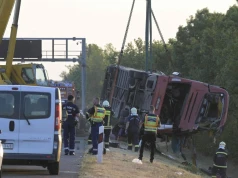 Polski autokar rozbił się na autostradzie na Węgrzech. Minister Klimczak wydał polecenie ws. kontroli