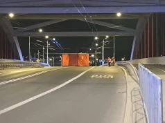Chwile grozy w Lublinie. Na moście stał mężczyzna, interweniowały służby ratunkowe