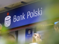 Procedury bezpieczeństwa PKO BP nie zatrzymały oszustwa. Klientka wypłaciła 96 tys. zł