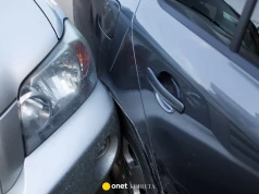 Seniorka za kierownicą uszkodziła cztery auta. Nietypowa kolizja na osiedlu w Bielsku-Białej