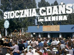 Kalendarium historyczne: 17 sierpnia 1980 roku – strajkujący na wybrzeżu ogłaszają 21 postulatów