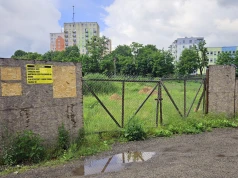 Sprzedaż lokali „wkrótce”, budowy wciąż nie widać. Co się dzieje z inwestycją przy ul. Cichej?