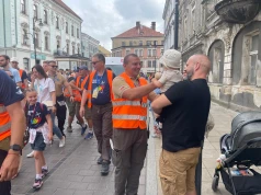 Wielu Tarnowian przyszło, żeby pożegnać pielgrzymów