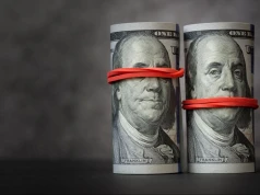 Dolar traci po słabych danych z USA, euro bez zmian. Rynek czeka na Fed