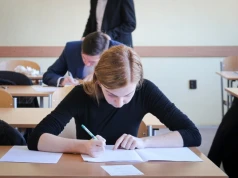 Zdawałeś maturę z polskiego za granicą? Certyfikat B2 możesz uzyskać bez egzaminu