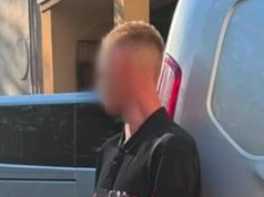 Agresywny mężczyzna z nożem na Placu Szembeka. "Wyraźnie pobudzony, wulgarny"