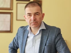 Zarobił prawie pół miliona brutto. Rada proponuje jeszcze przyznać mu nagrodę