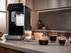 Automatyczne cappuccino bez wydawania fortuny? Na ten kompaktowy ekspres czekało wielu!