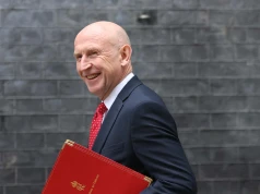 John Healey ogłasza polowanie na “podejrzane” firmy, a HMRC upraszcza zgłaszanie oszustw