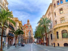 City break w Walencji 🇪🇸✈️ 3 noce w 4* hotelu za 949 PLN 🇪🇸✨