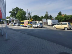 Miejska stacja paliw w Tarnowie oblegana
