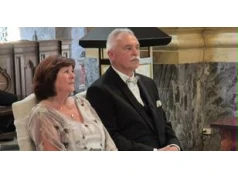 Piękny jubileusz. Tomasz Kwiecień i jego żona Maria w Jędrzejowie obchodzili 50. rocznicę ślubu. Modlił się z nimi biskup Marian Florczyk