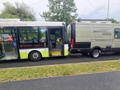 Rybnicka odblokowana po zderzeniu autobusu z czterema samochodami