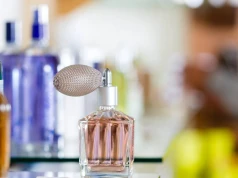 Gdzie przechowywać perfumy, by dłużej zachowały zapach? Eksperci ostrzegają przed łazienką