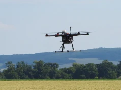 Honeywell Aerospace z anteną satelitarną do lotów dronów poza zasięgiem wzroku operatora