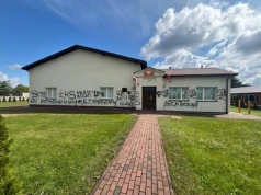 Budynek OSP Klementów pomazany przez wandali. Hasła wskazują sprawców