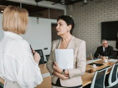 Nowe zasady dla dużych spółek weszły w życie. "Women on Boards" już obowiązuje