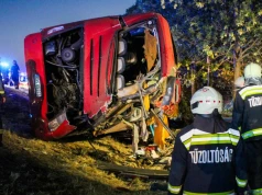 Wypadek autokaru na Węgrzech. Jest decyzja ws. aresztu dla kierowcy