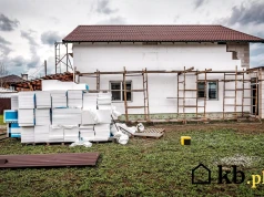 Chciał zerwać cały styropian z domu. Fachowiec powiedział, że nie ma takiej potrzeby