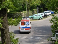 „Łowca skór” z łódzkiego pogotowia na wolności. Sąd dał mu przerwę w karze