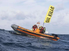 Wybrzeże Omanu. Katastrofa ekologiczna. Wyciek ropy ze statku rosyjskiej „floty cieni”