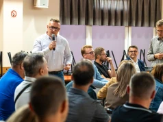 Sprzeciwiają się rozbudowie fermy w Kleczewie. „Zamykamy okna, bo nie da się oddychać”