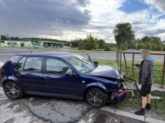 Volkswagen wbity w betonowy przepust. 57-letni kierowca miał ponad 3 promile