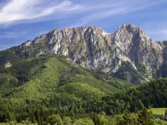 125 lat najsłynniejszego krzyża. Bez tego symbolu trudno sobie wyobrazić Tatry