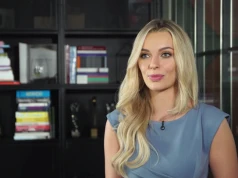 Karolina Bielawska: Dzięki koronie Miss Świata trafiłam do wielkiego świata. Jednego dnia budziłam się w Botswanie, a drugiego w Wietnamie