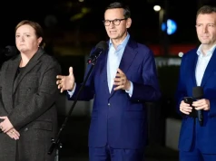 „Jesteśmy na pasku KE, nie zgadzamy się na to”. Morawiecki przestawił rozwiązania ws. migracji